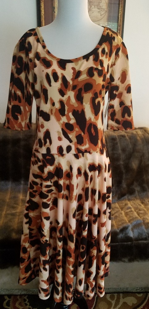 Lularoe Brand New Nicole style